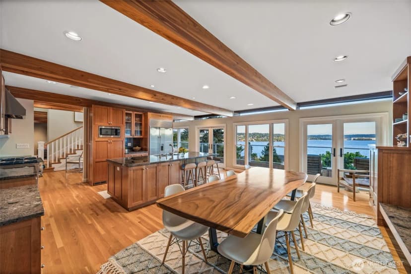 Property photo for 8246 E Mercer Way, Mercer Island photo 6