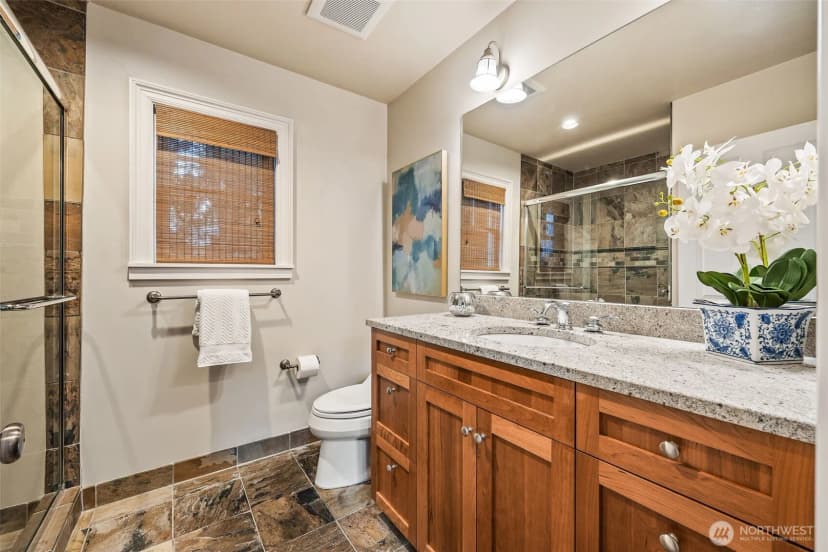 Property photo for 8246 E Mercer Way, Mercer Island photo 26