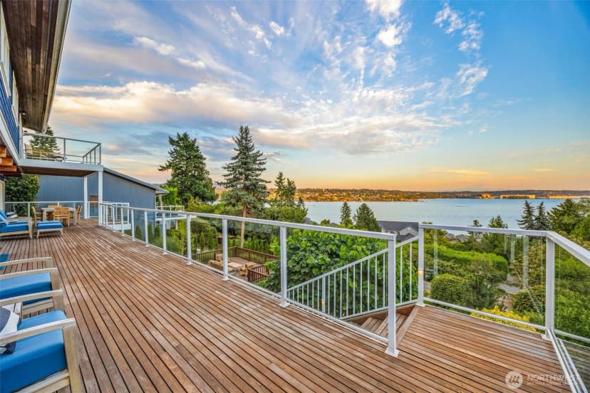 Property photo for 8246 E Mercer Way, Mercer Island photo 29