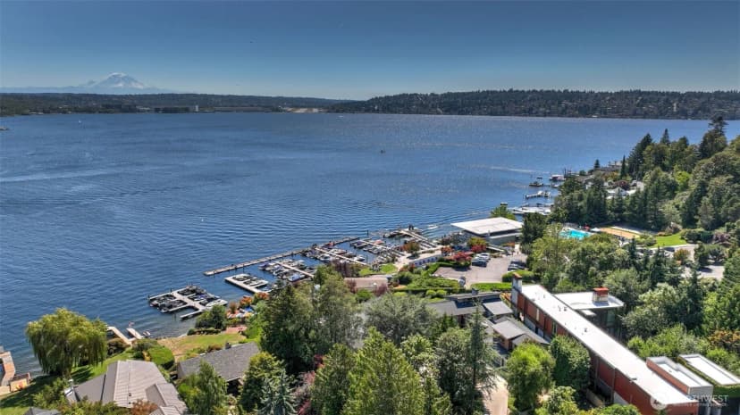 Property photo for 8246 E Mercer Way, Mercer Island photo 37