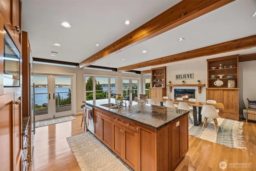 Property photo for 8246 E Mercer Way, Mercer Island photo 8