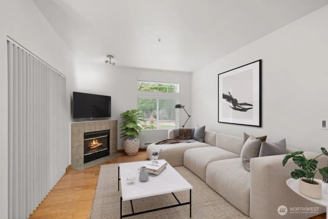 Property photo for 15325 Se 155th Place #x1, Renton photo 4