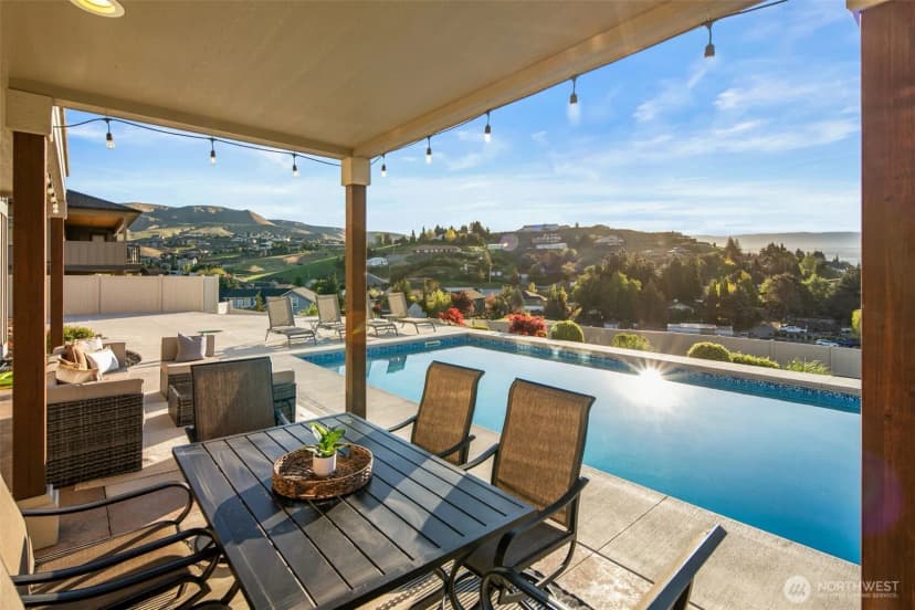 Property photo for 850 Autumn Crest Drive, Wenatchee photo 32