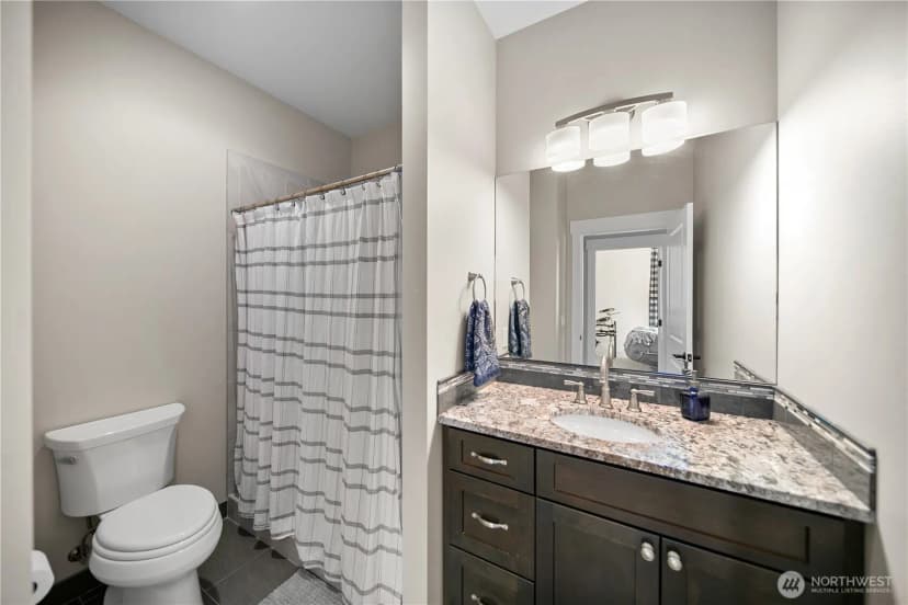 Property photo for 850 Autumn Crest Drive, Wenatchee photo 24