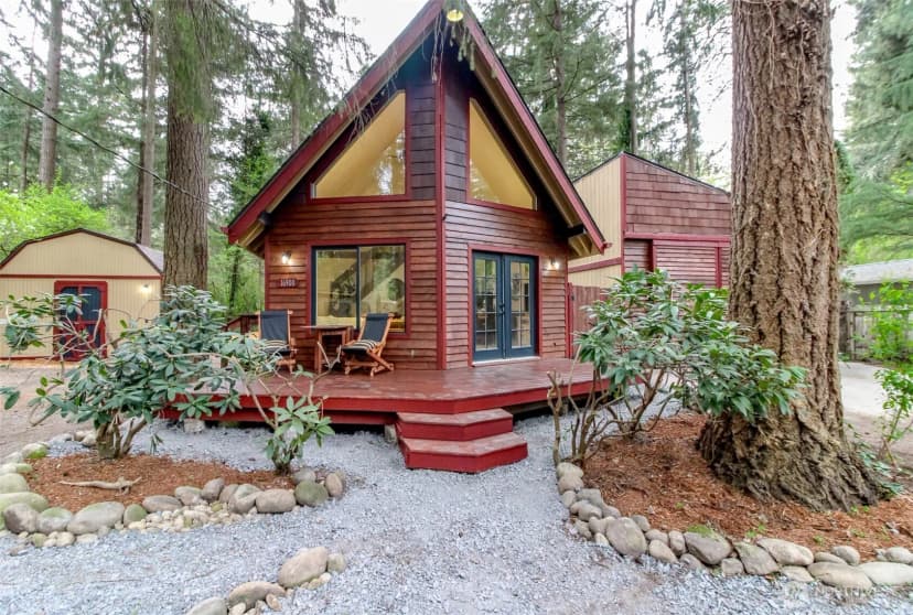 Property photo for 16900 Kalmia Court Se, Yelm