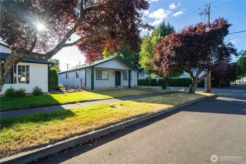 Property photo for 4511 Carver Street Se, Olympia photo 3