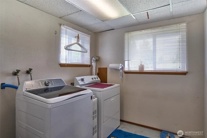 Property photo for 22617 108th Se, Kent photo 37