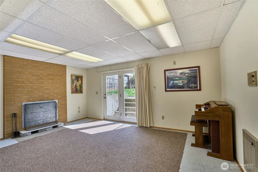 Property photo for 22617 108th Se, Kent photo 32