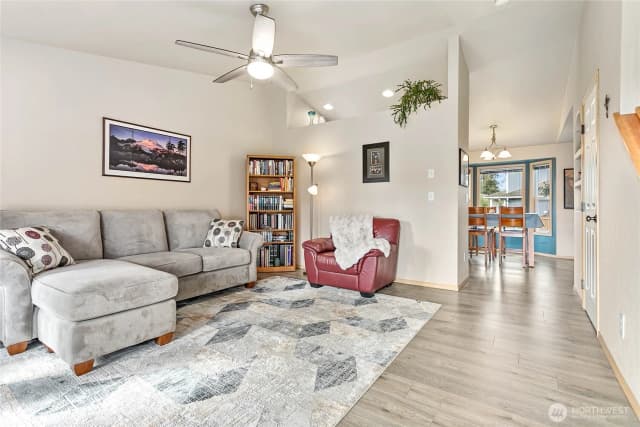 Property photo for 3601 Orange Blossom Court, Bellingham photo 2