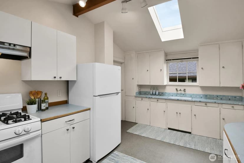 Property photo for 4008 Ne 56th Street, Seattle photo 7