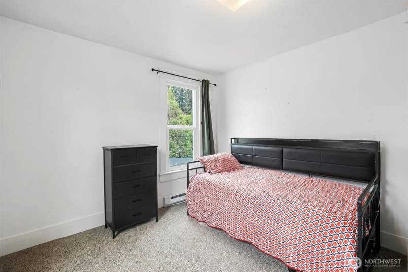 Property photo for 1128 State Avenue Ne, Olympia photo 18