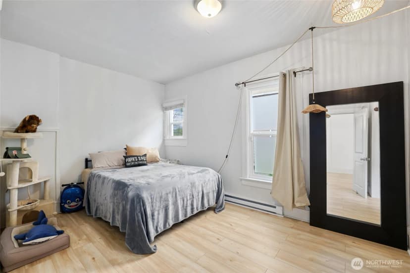 Property photo for 1128 State Avenue Ne, Olympia photo 15