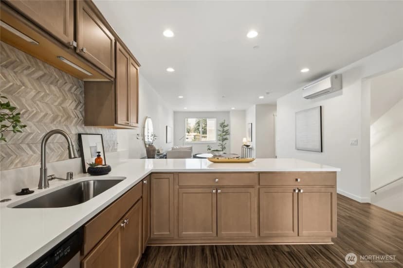 Property photo for 115 Sw 181st Place #c11, Normandy Park photo 11