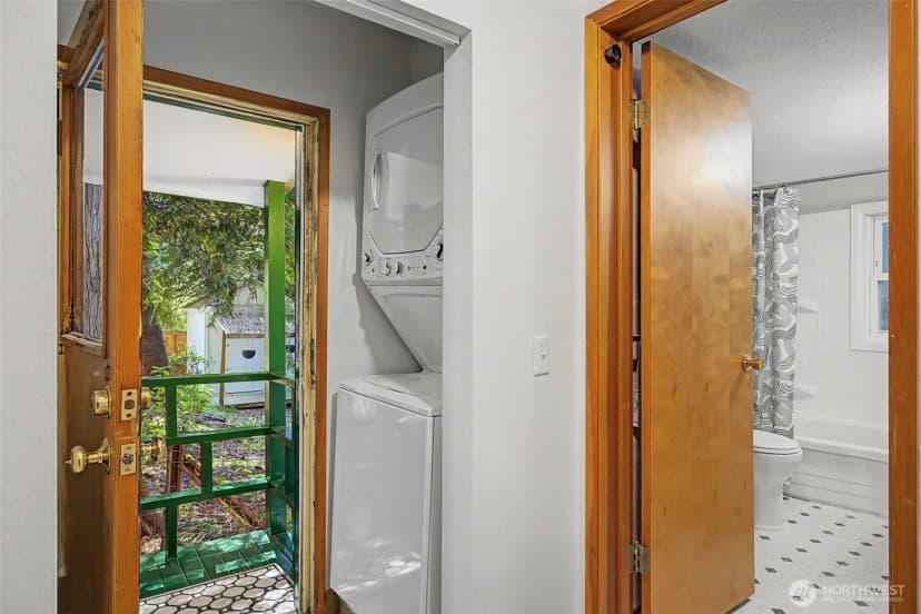 Property photo for 14019 23rd Avenue Ne, Seattle photo 14
