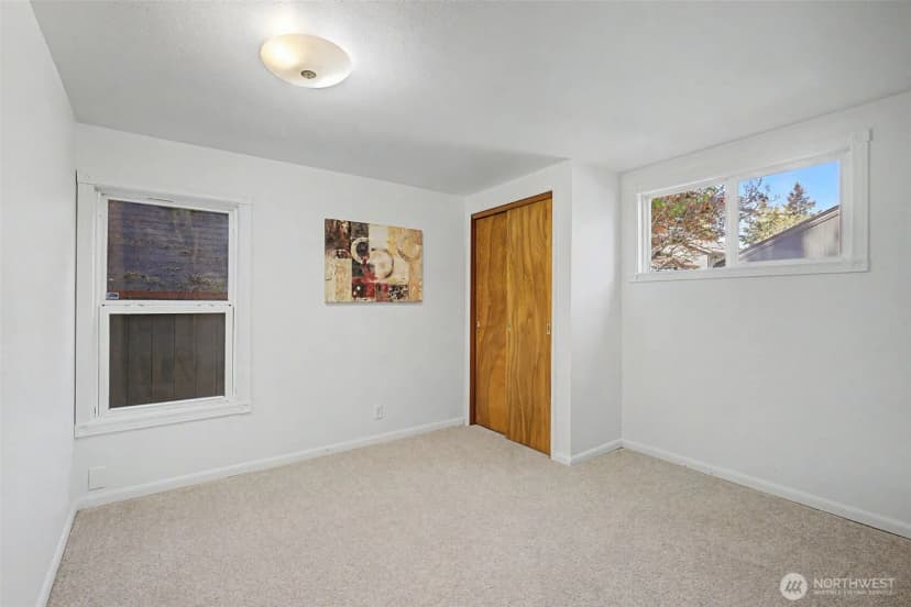 Property photo for 14019 23rd Avenue Ne, Seattle photo 16