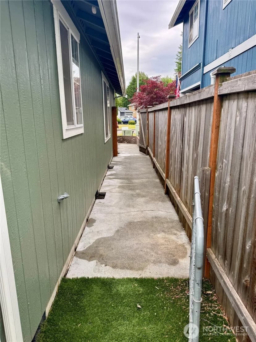 Property photo for 6412 79th Place Ne, Marysville photo 6