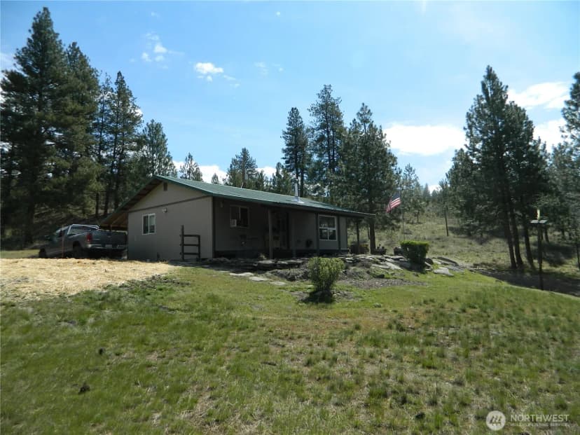 Property photo for 120 Sour Dough Creek Road, Tonasket photo 2