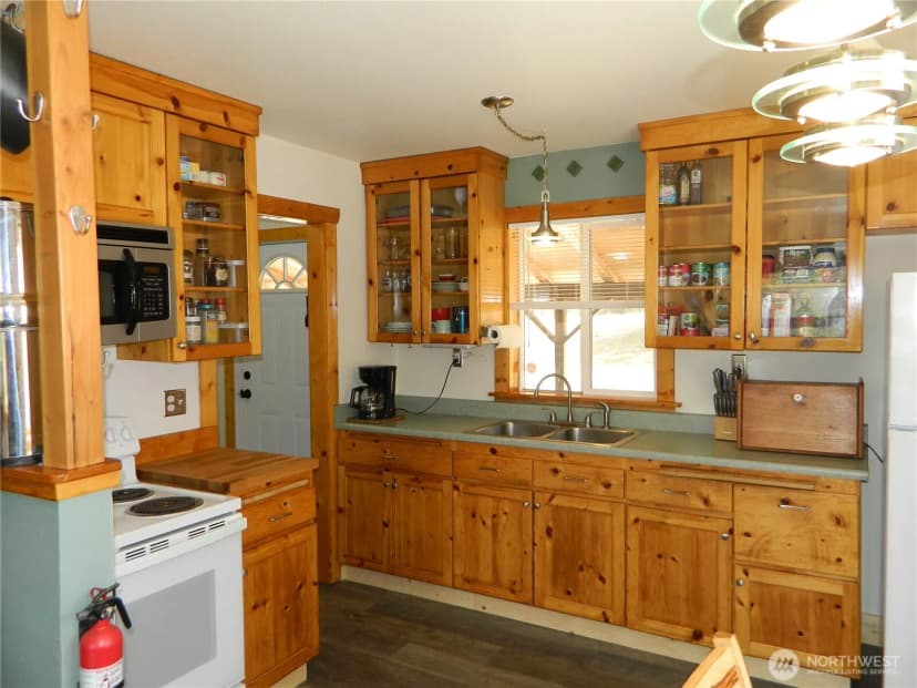 Property photo for 120 Sour Dough Creek Road, Tonasket photo 15