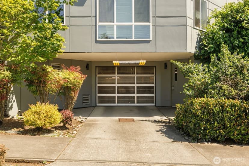 Property photo for 2901 S Jackson Street #404, Seattle photo 28