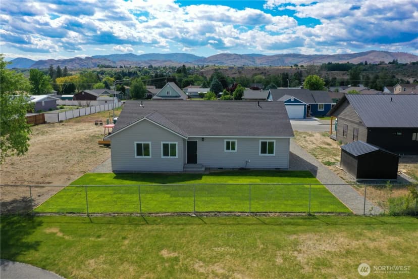 Property photo for 706 Petra Court, Omak photo 36