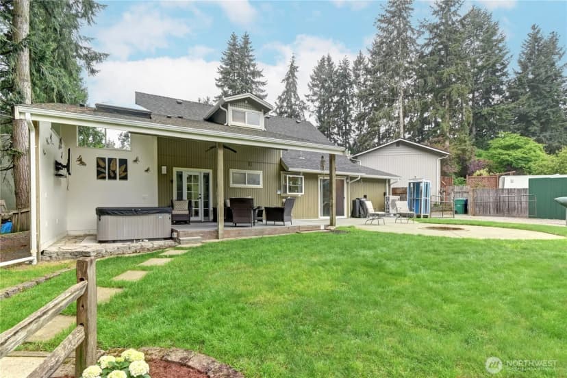 Property photo for 23717 49th Drive Se, Woodinville photo 16