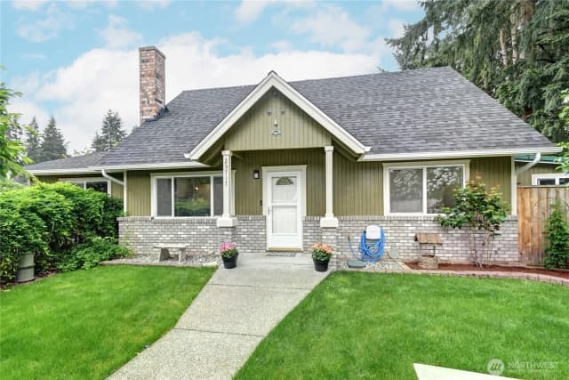Property photo for 23717 49th Drive Se, Woodinville photo 3
