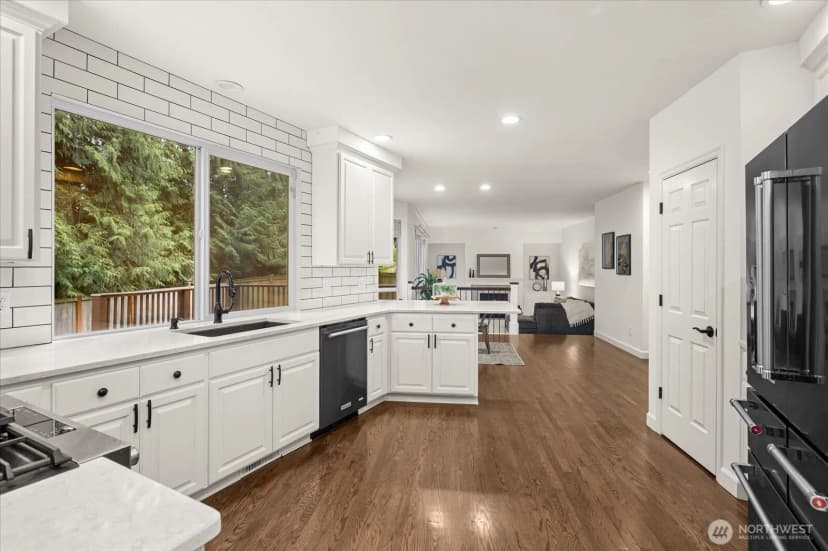 Property photo for 1524 166th Place Se, Mill Creek photo 11