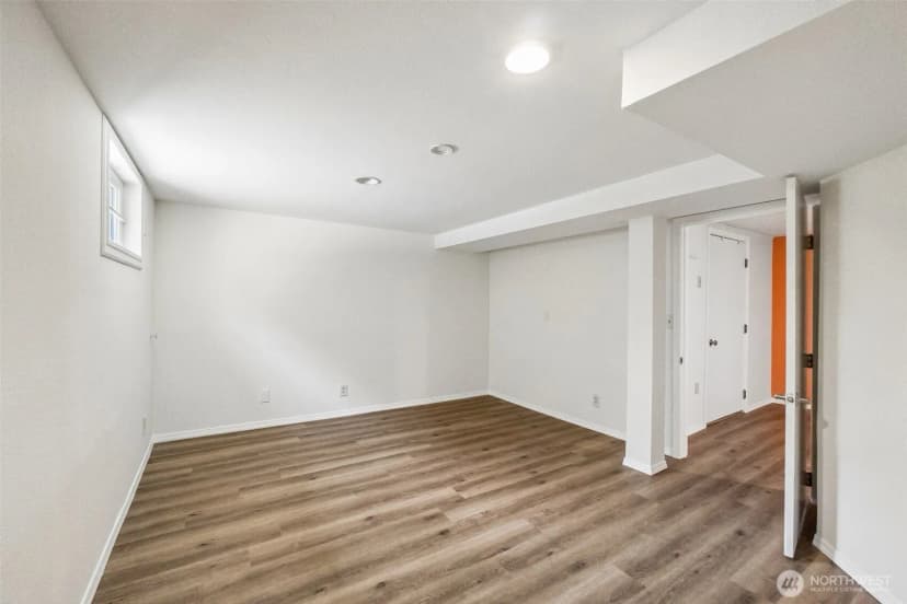 Property photo for 1911 13th Street, Everett photo 24