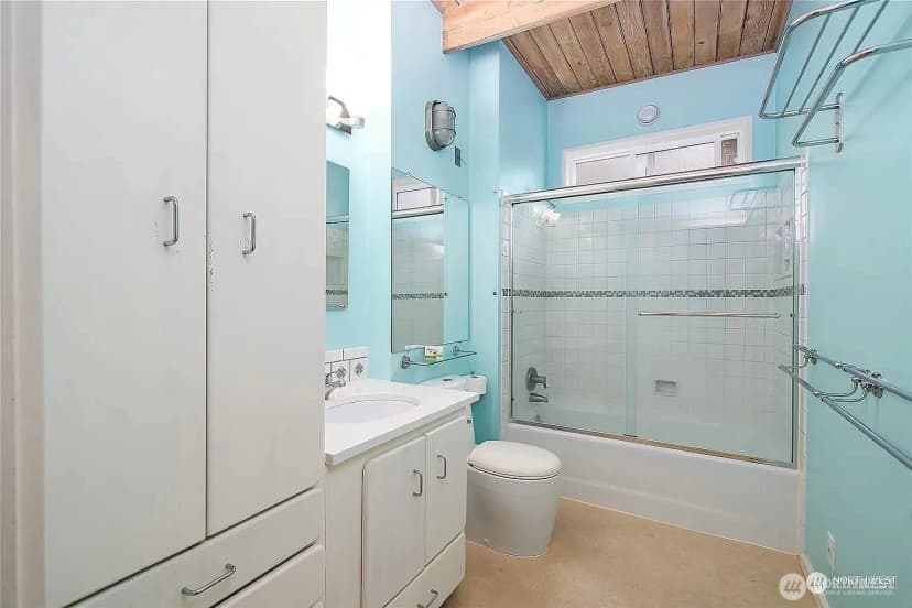 Property photo for 311 Ne 95th St, Seattle photo 12
