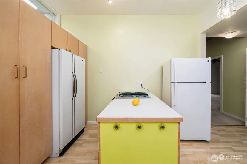 Property photo for 311 Ne 95th St, Seattle photo 5