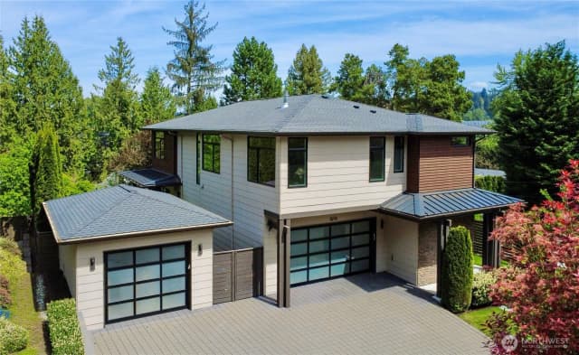 Property photo for 11276 Se 32nd Lane, Bellevue