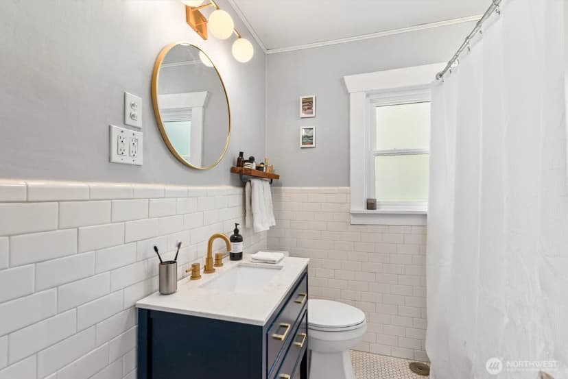 Property photo for 836 Nw Market Street, Seattle photo 13