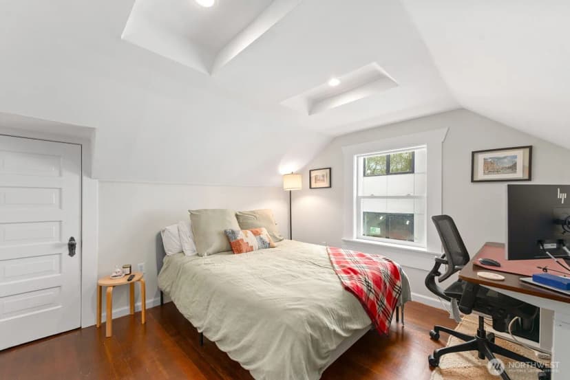Property photo for 836 Nw Market Street, Seattle photo 17