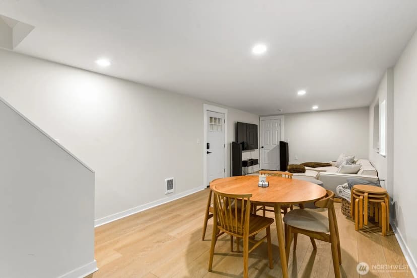 Property photo for 836 Nw Market Street, Seattle photo 21