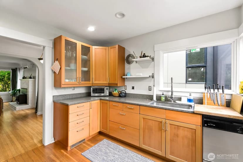 Property photo for 836 Nw Market Street, Seattle photo 6
