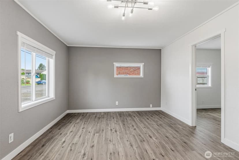 Property photo for 1116 3rd Avenue N, Kelso photo 5
