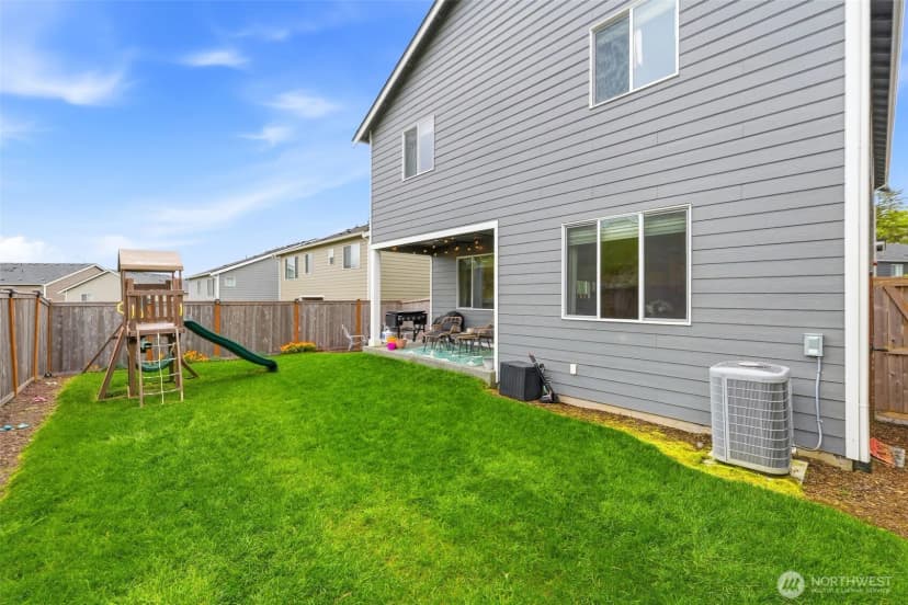 Property photo for 1227 Baker Heights Loop, Bremerton photo 4