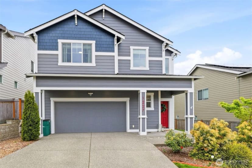 Property photo for 1227 Baker Heights Loop, Bremerton photo 2