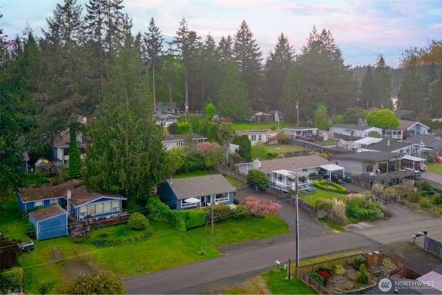 Property photo for 10035 Windward Drive Nw, Olympia photo 3