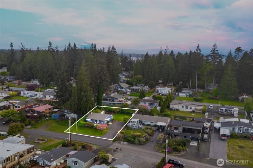 Property photo for 10035 Windward Drive Nw, Olympia photo 2