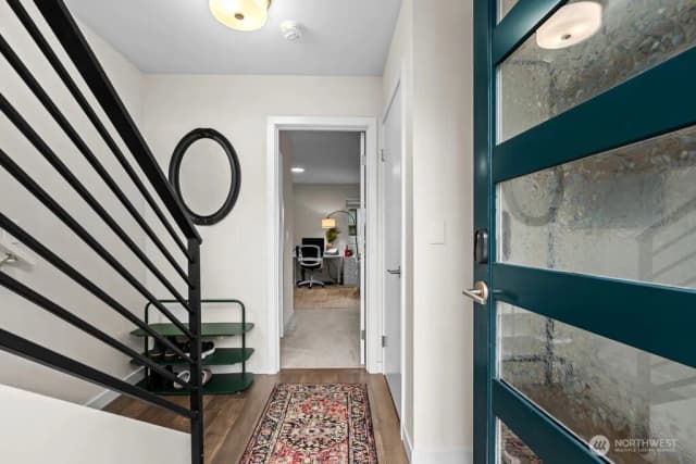 Property photo for 9266 50th Avenue S #c, Seattle photo 4
