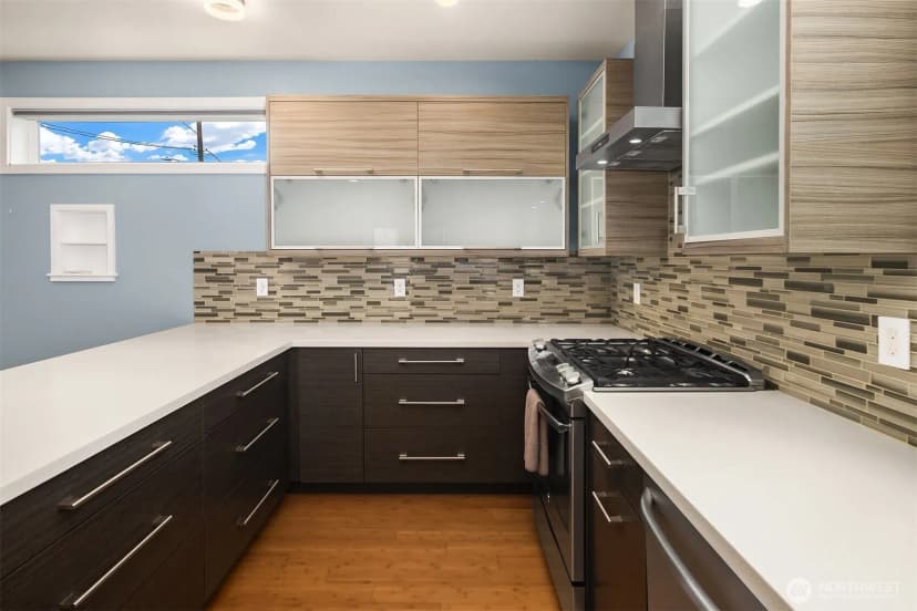 Property photo for 1761 20th Avenue S, Seattle photo 10
