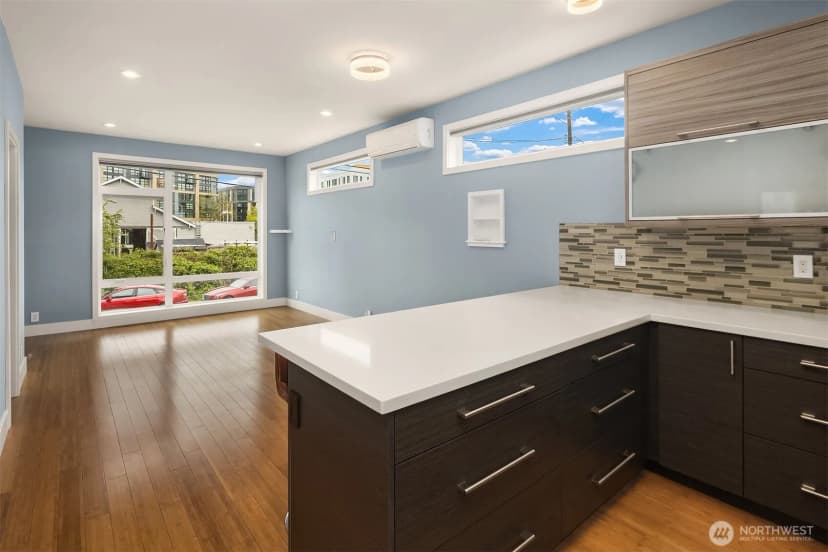 Property photo for 1761 20th Avenue S, Seattle photo 13