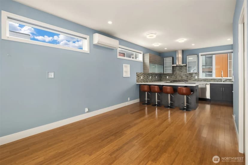 Property photo for 1761 20th Avenue S, Seattle photo 16