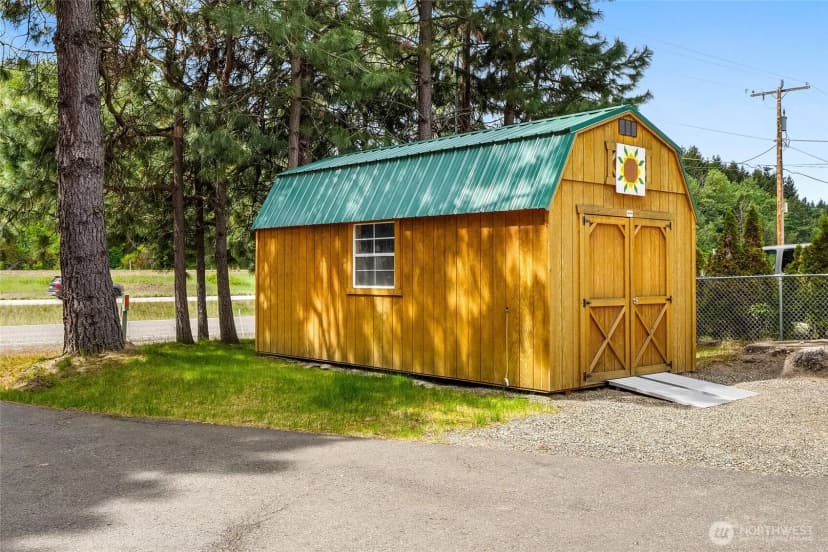 Property photo for 1811 Hundley Road, Cle Elum photo 4