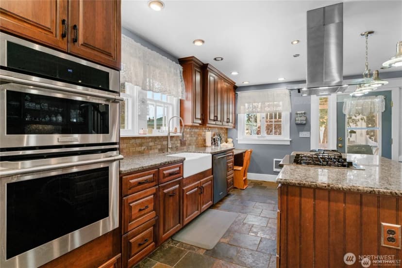 Property photo for 612 E Birch Street, Waterville photo 8