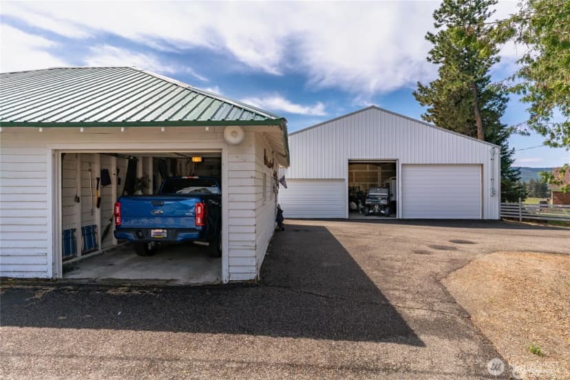 Property photo for 612 E Birch Street, Waterville photo 2