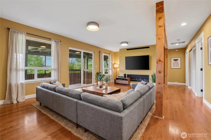 Property photo for 709 22nd Street Sw, Puyallup photo 22