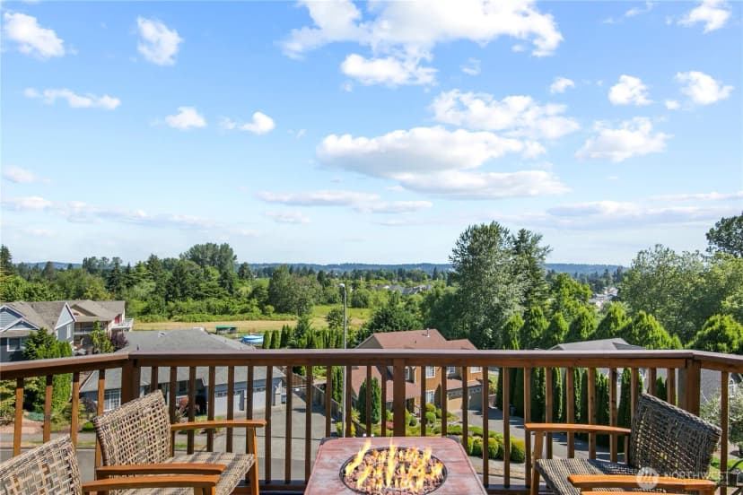 Property photo for 709 22nd Street Sw, Puyallup photo 4