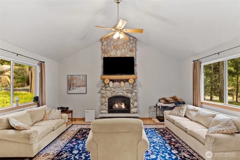 Property photo for 181 Cozy Lane, Ronald photo 2